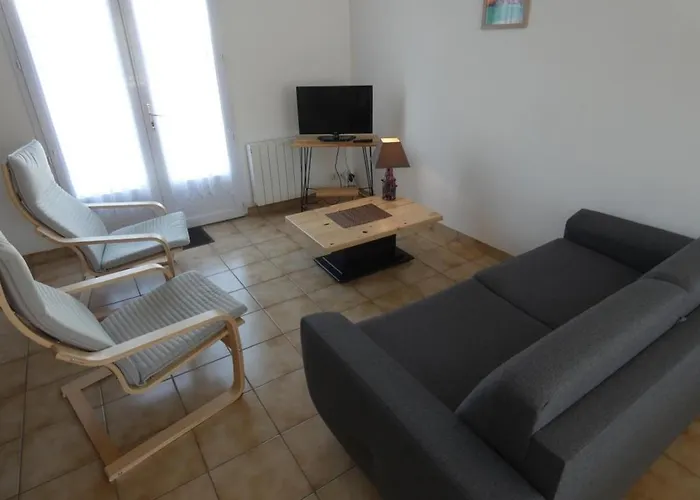 Maison Lumineuse Avec Jardin, Proche Et Commerces - 5 Pers. - Fr-1-540-174 *