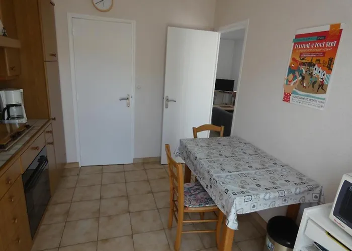 Hébergement de vacances Maison Lumineuse Avec Jardin, Proche Et Commerces - 5 Pers. - Fr-1-540-174