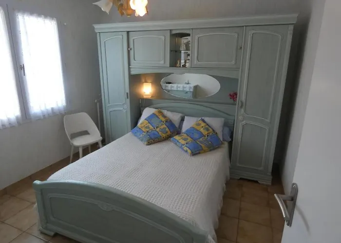 Hébergement de vacances Maison Lumineuse Avec Jardin, Proche Et Commerces - 5 Pers. - Fr-1-540-174